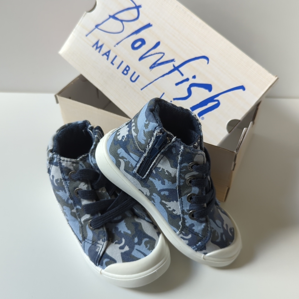 Blowfish Malibu Kids Navy Blue Camo Canvas Sneakers
